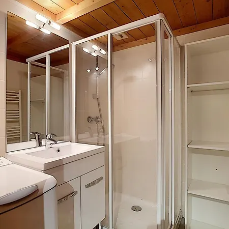 La Clusaz: Pour 8 Pers, 2 Chambres, Parking, Wifi, Animaux - Fr-1-818-26 Apartment
