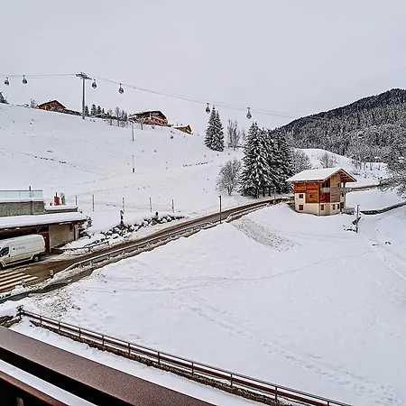La Clusaz: Pour 8 Pers, 2 Chambres, Parking, Wifi, Animaux - Fr-1-818-26 *